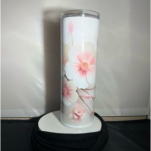 NWT 20oz Dogwood Flower double wall stainless steel tumbler.